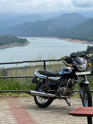 Bajaj CT100 2011
