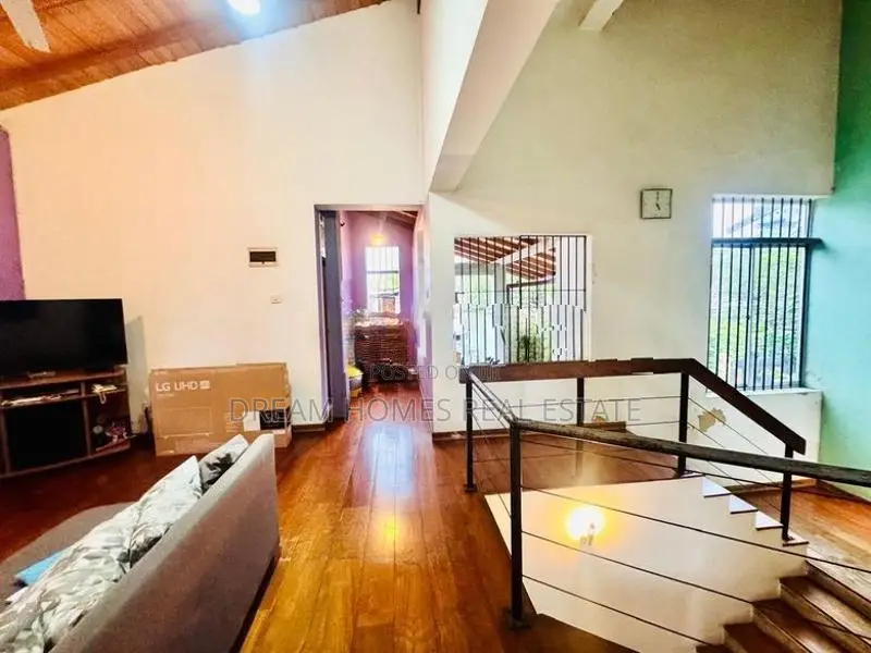 Elegant 2-Storey House for Sale – Thalawathugoda