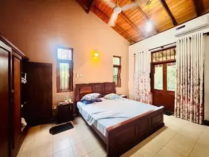 Elegant 2-Storey House for Sale – Thalawathugoda