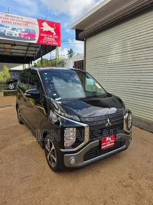 Mitsubishi EK Custom X Cross 2024