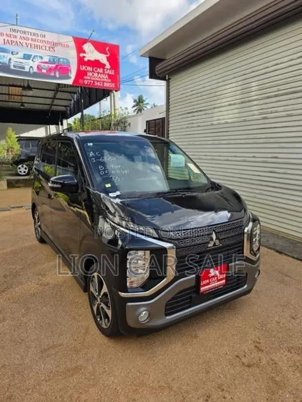 Mitsubishi EK Custom X Cross 2024