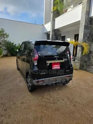 Mitsubishi EK Custom X Cross 2024