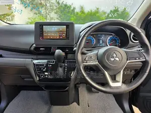 Mitsubishi EK Custom X Cross 2024