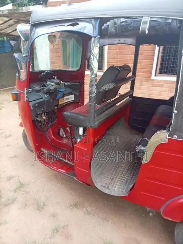 Bajaj RE hodatama ata 2009