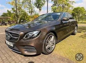 Mercedes Benz E200 AMG Line 2016