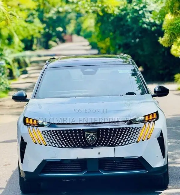 Peugeot 5008 Premium GTLine Gold 2025