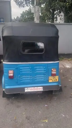 Bajaj RE 2009