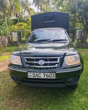 Tata Xenon 2015