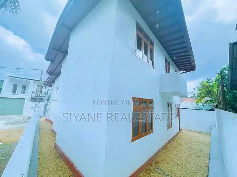 House for Sale in Siyambalagoda, Polgasowita