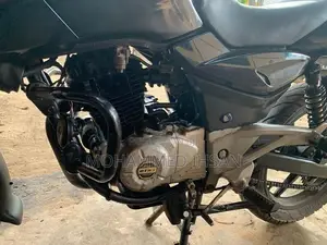 Bajaj Pulsar 180 2012