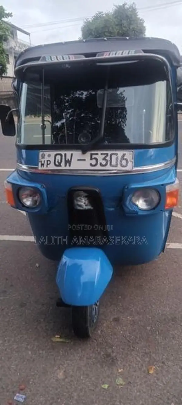 Bajaj RE 2009
