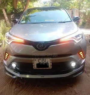 Toyota CHR NGX50 2017