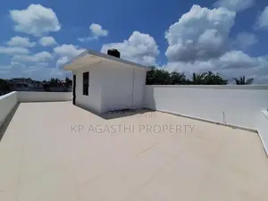 3 Storey Brand New Luxury House for Sale in Boralesgamuwa