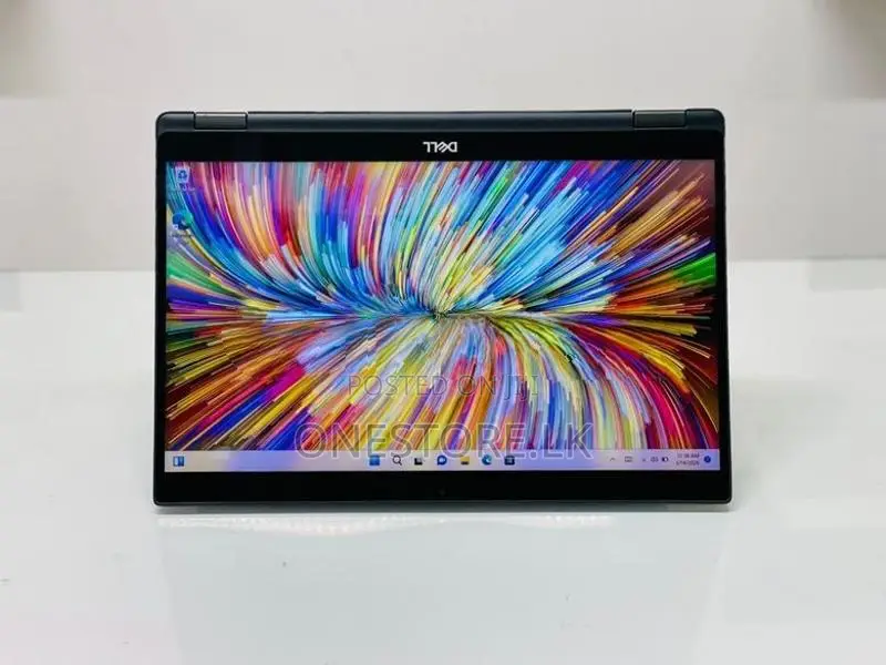 latitude 7389 Rotatable i7 7th Gen 2 in1 Touch UHD Graphics
