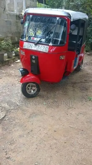 Bajaj RE 2002
