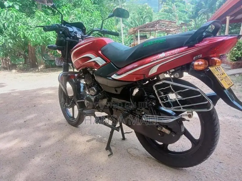 TVS Metro 2016