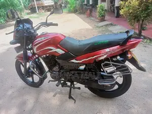 TVS Metro 2016