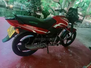 TVS Metro 2016
