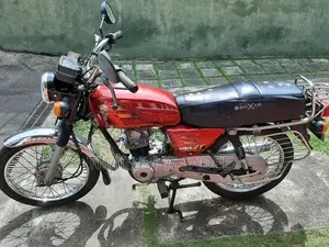 Bajaj Boxer 2004