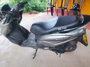 Suzuki Burgman 125 2nd owner 2020
