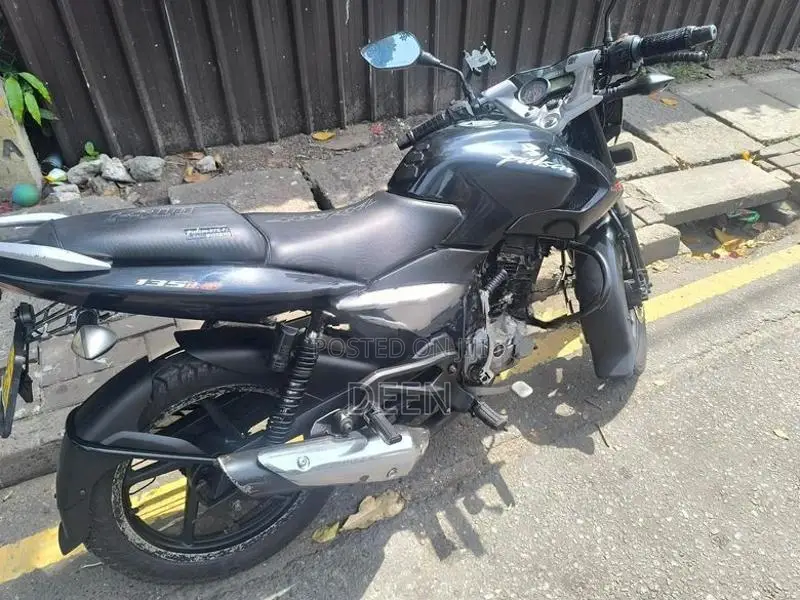 Bajaj Pulsar 135 LS 2011