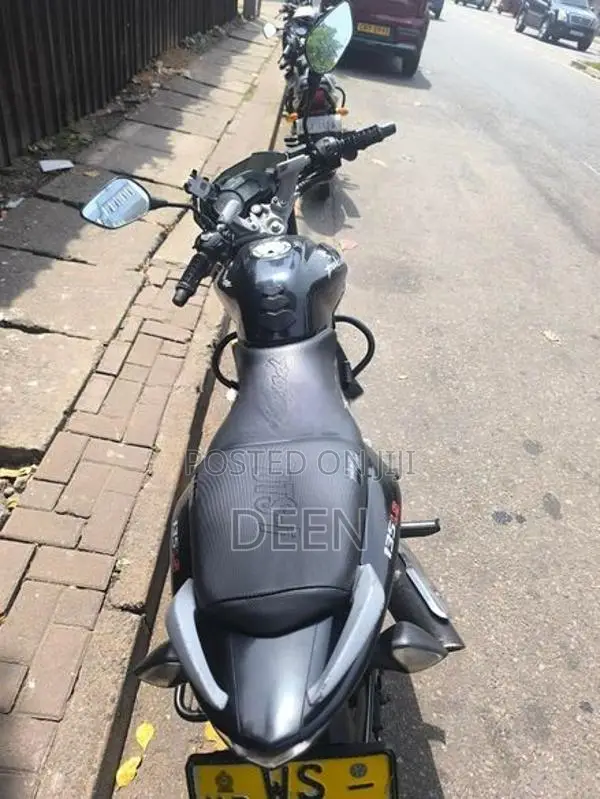 Bajaj Pulsar 135 LS 2011