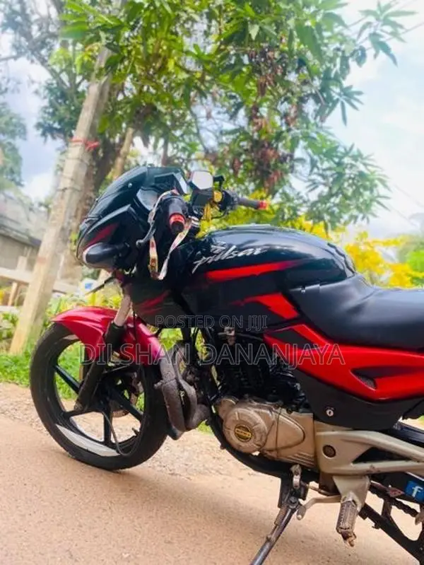 Bajaj Pulsar 180 2016
