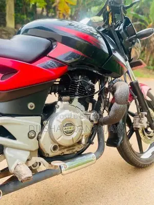 Bajaj Pulsar 180 2016