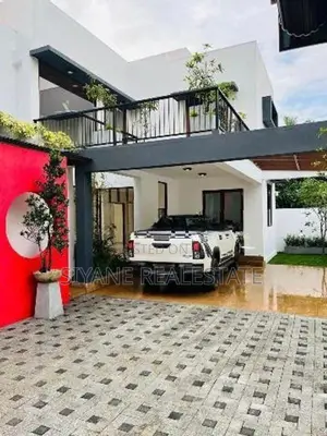 Beautiful Architecturally Designed Luxury Living In Kaduwela
