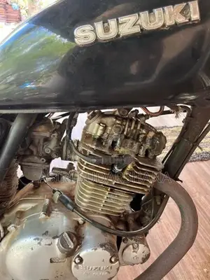Suzuki GN 125 2001