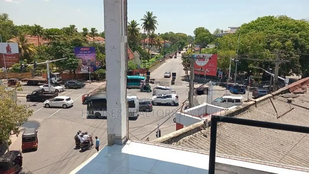 Four-Storey Commercial Building for Rent in Golumadama,