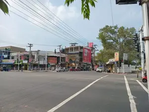 Four-Storey Commercial Building for Rent in Golumadama,