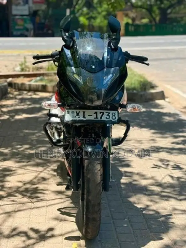Bajaj Pulsar NS200 2012