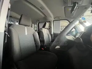 Toyota Roomy 2023