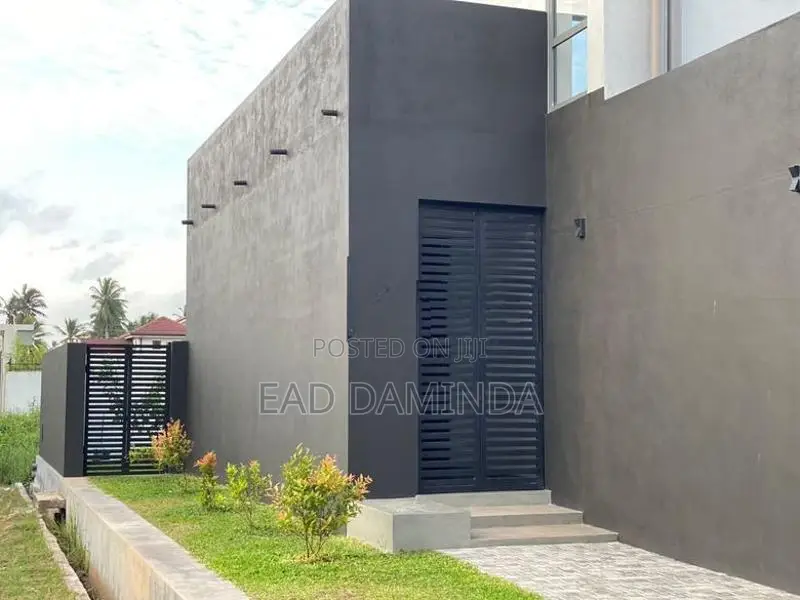 House For sale with luxury furnitures