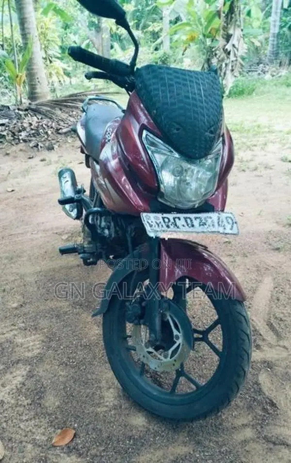 Bajaj Discover 2016