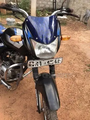 Bajaj CT100 2012