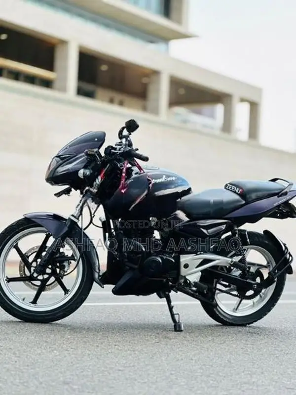 Bajaj Pulsar 180 2011