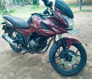 Bajaj Discover 2016