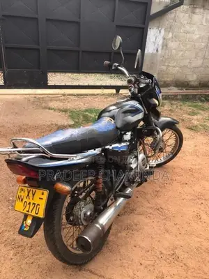 Bajaj CT100 2012