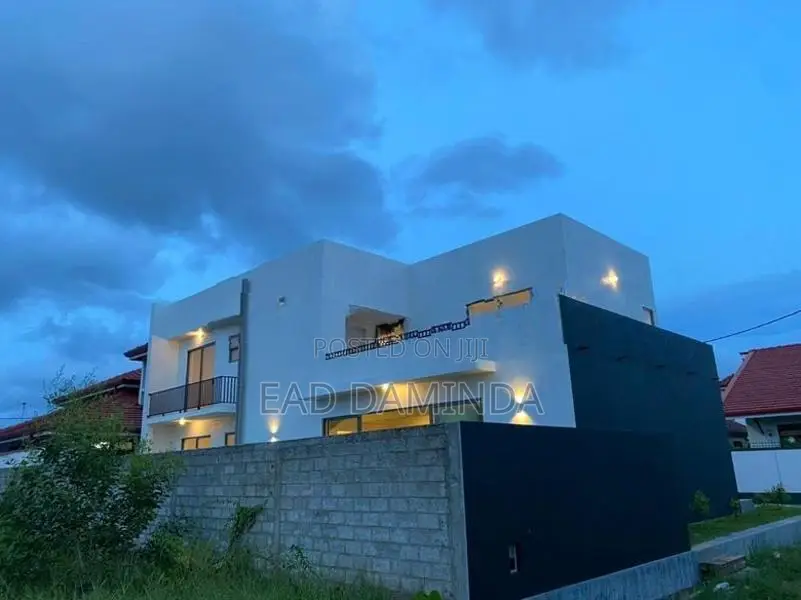 House For sale with luxury furnitures