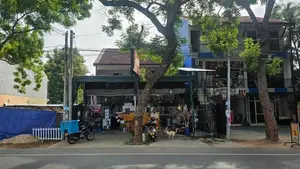 Two-Storey Ground Floor Shop for Sale Katuneriya