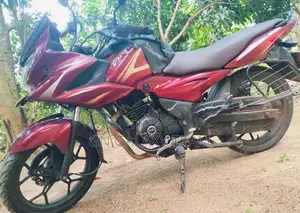 Bajaj Discover 2016