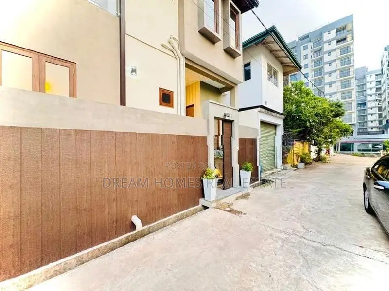 Luxury Brand New 4BR House for Sale – Tranquil Living in Thalawathugod