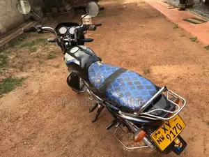 Bajaj CT100 2012