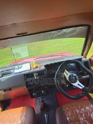 Nissan Dutsun Double cab 1983