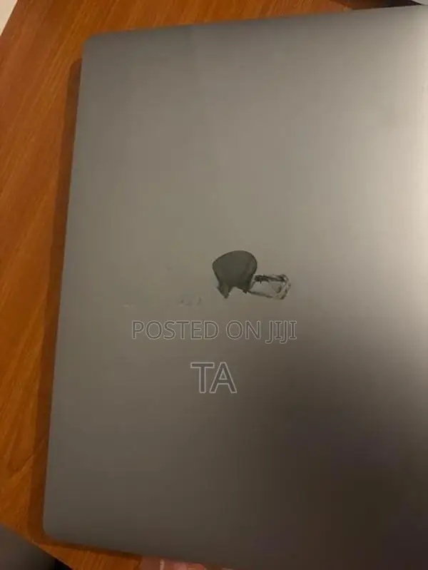Apple MacBook Pro i9 32GB 1TB