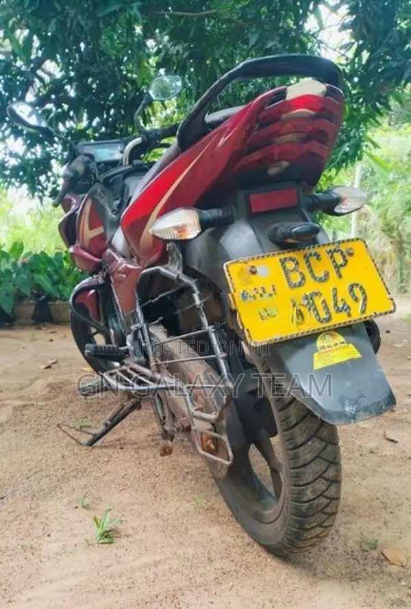 Bajaj Discover 2016