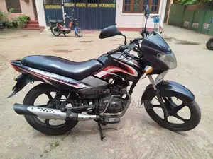 TVS Metro es 2015