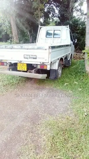 Mazda Bongo 2005